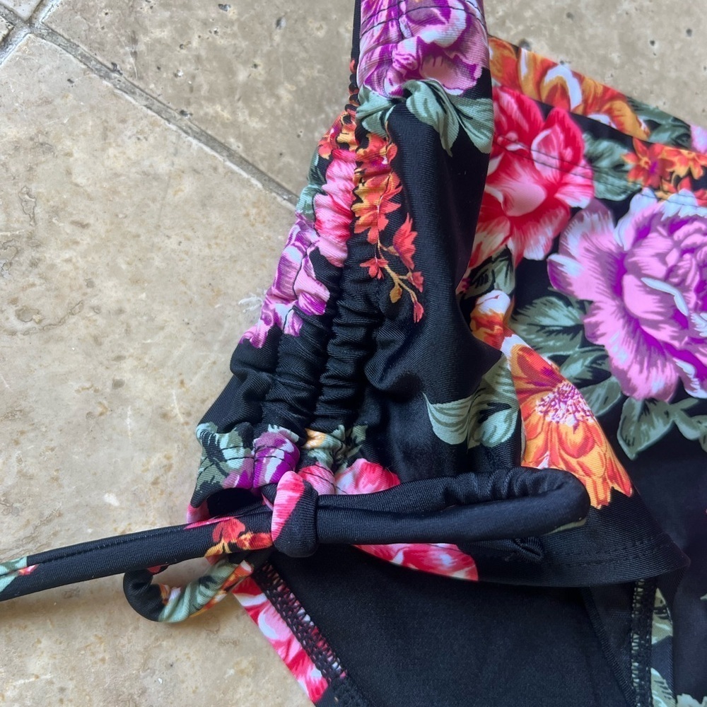 Terra and Sky ladies, high-rise bikini bottoms 1X perfect condition - Picture 3 of 6